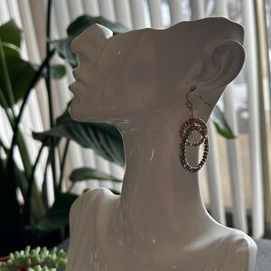 Elegant Gold Hoop Earrings